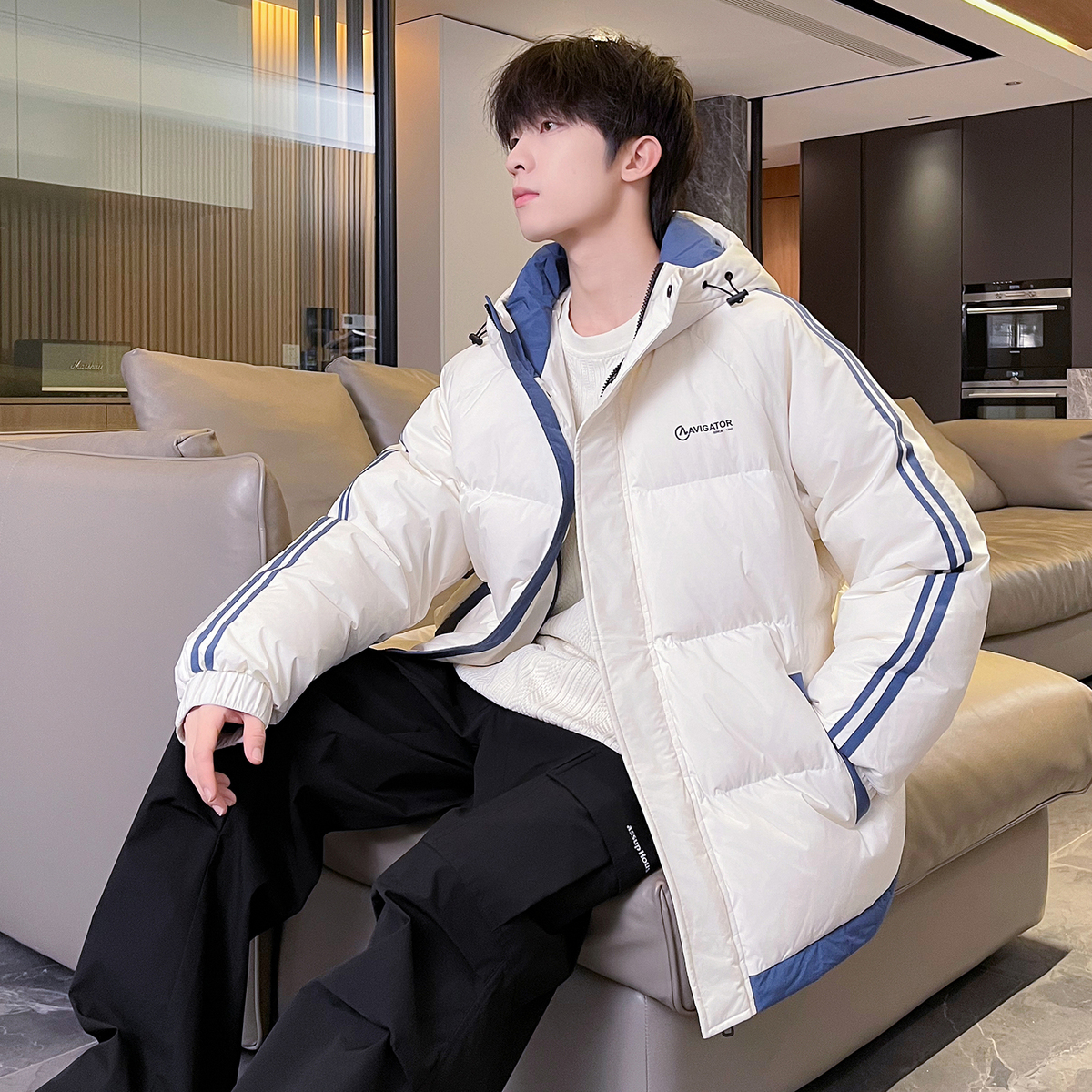 唐狮冬季新款男生羽绒服短款连帽