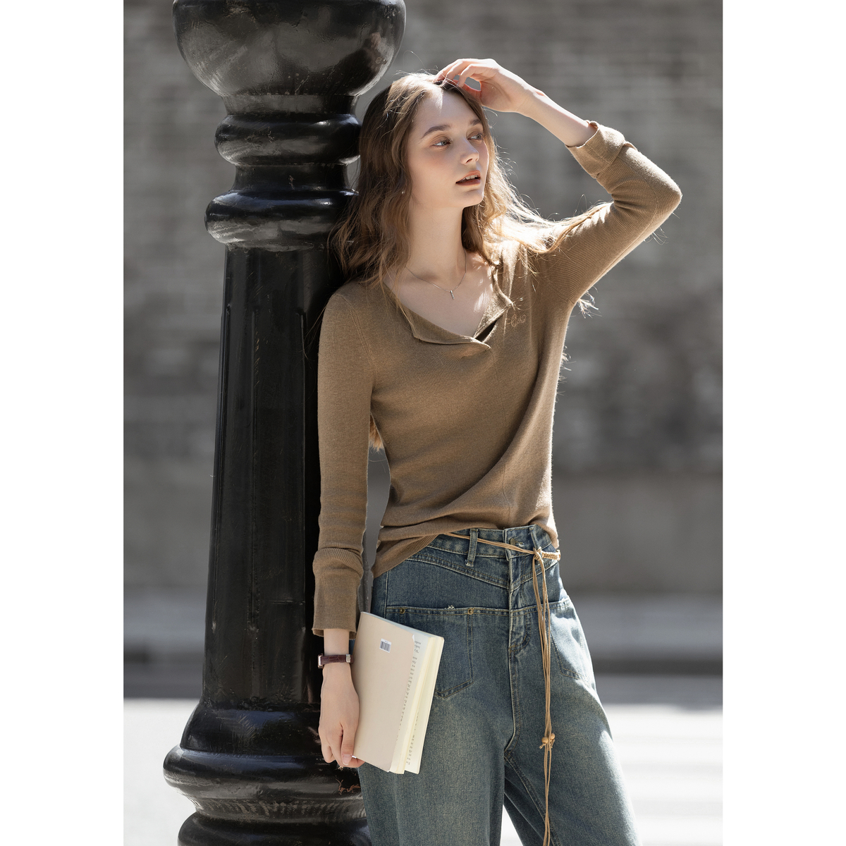 唐狮秋冬女V领毛织打底衫女内搭