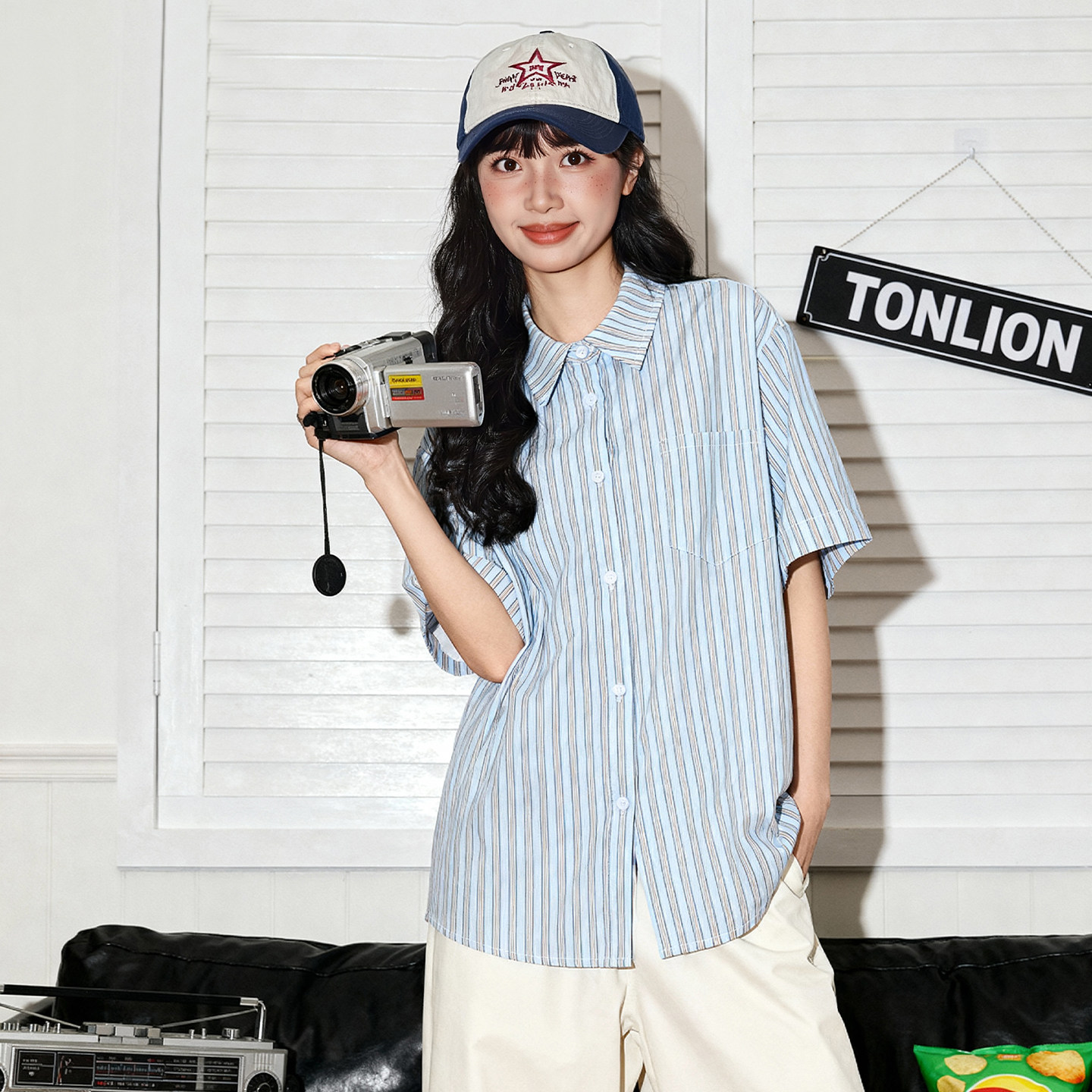 唐狮官方衬衫短袖t恤女2026新款春夏美式学院条纹半袖翻领上衣V