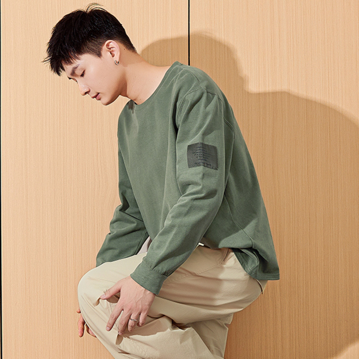 唐狮春季新款长袖T恤男宽松纯棉圆领潮流内搭纯色打底衫上衣t