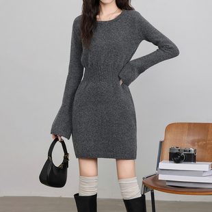 唐狮秋冬季 连衣裙女气质简约收腰毛衣裙圆领慵懒风毛线衫