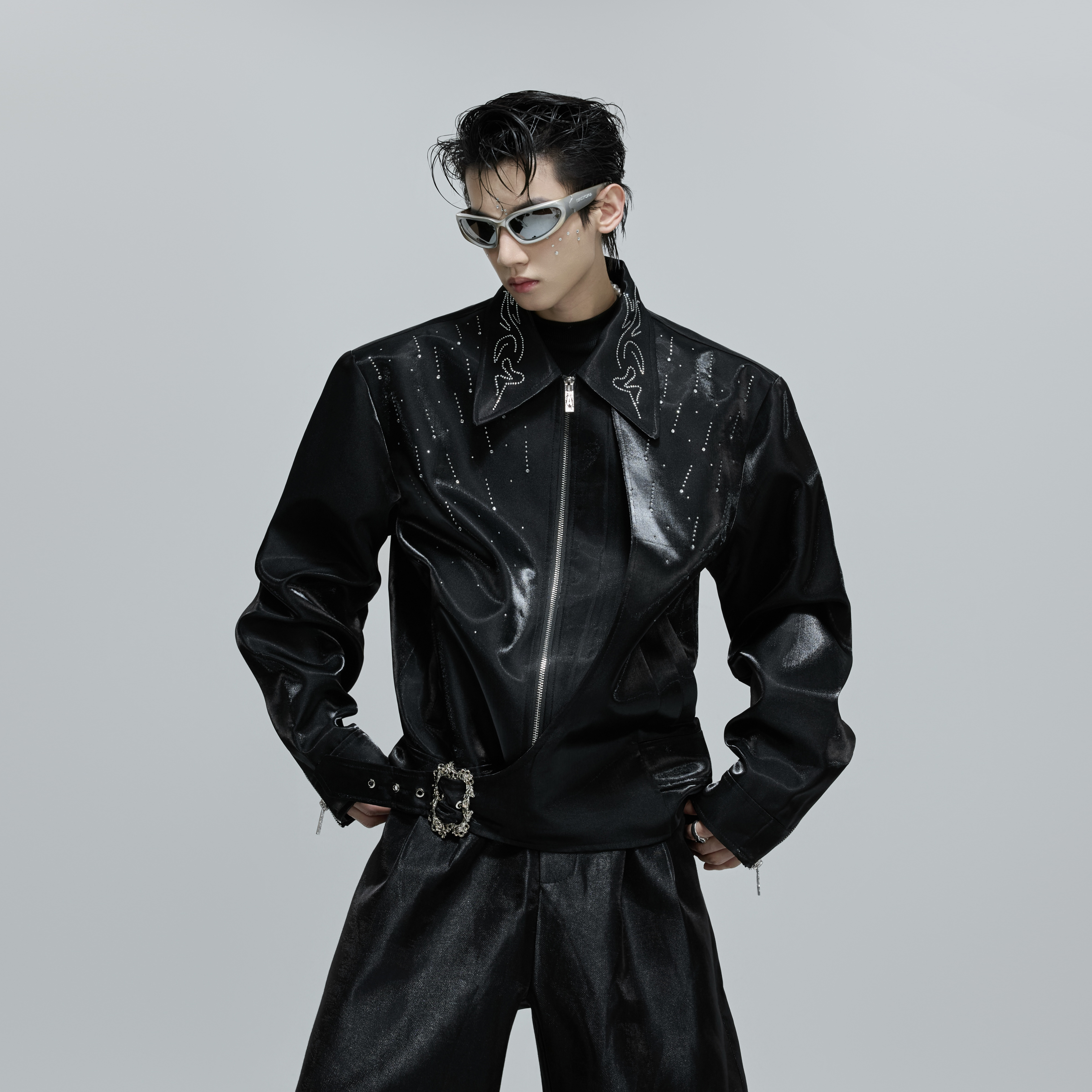 小众假两件亮面夹克短款外套