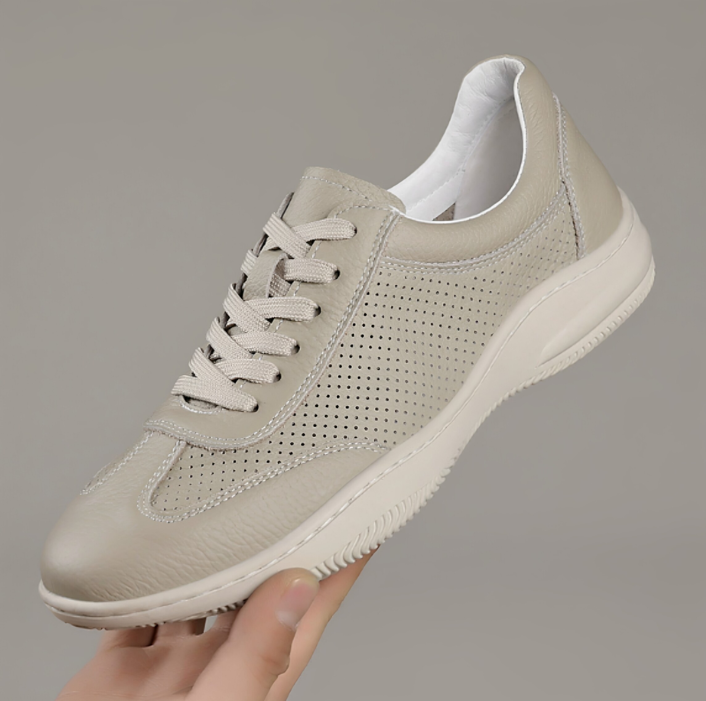 王师傅手工男鞋春夏头层牛皮透气板鞋休闲软底牛筋底系带运动皮鞋