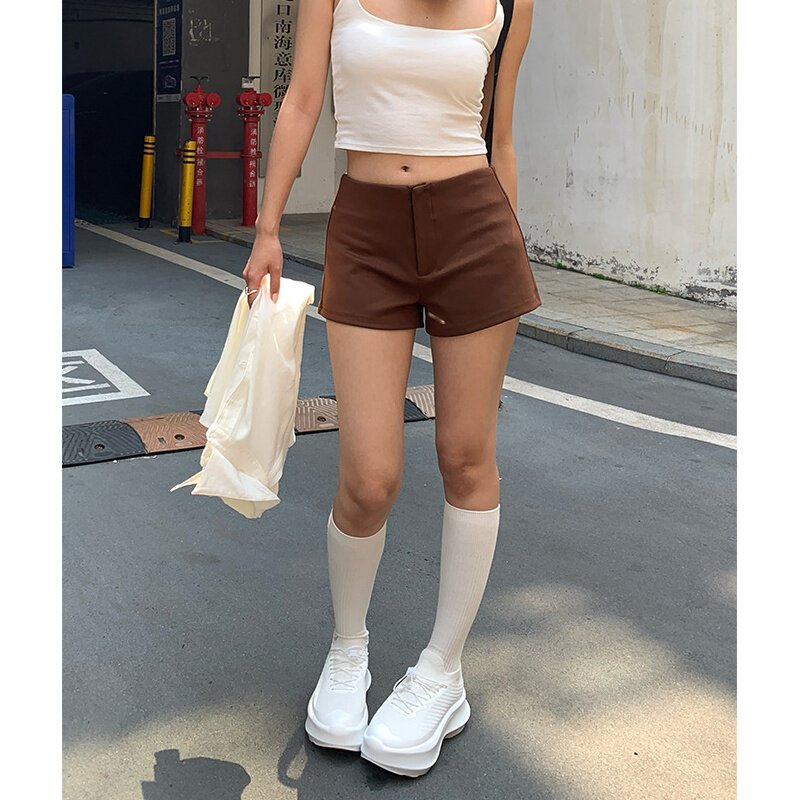 宽边简约大气直筒版型舒适休闲短裤女2025夏款百搭修身短裤子