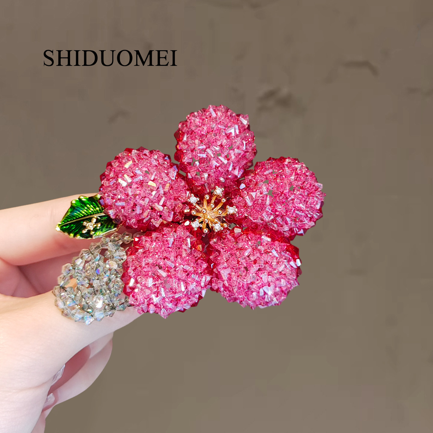手作精致水晶编织立体花朵胸针