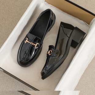 羊皮款~单鞋女2025新款秋冬粗跟漆皮乐福加绒配裙子英伦风小皮鞋