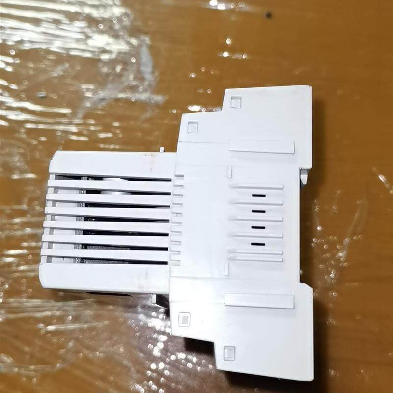 《议价》拆机楼宇温度控制器PLC RLU236  RWD60