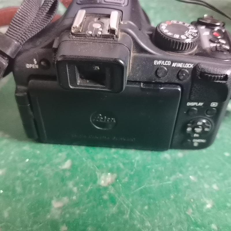 《议价》V-LUX3数码相机成色不错有轻微使用痕迹。功能完好