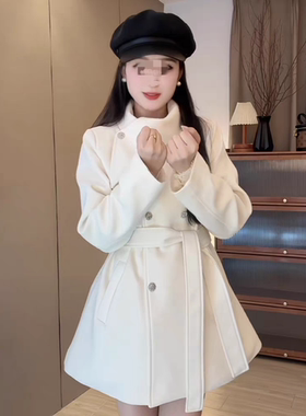 千金风5werkwen毛呢大衣2025秋冬新款围脖领系带圣诞毛呢外套