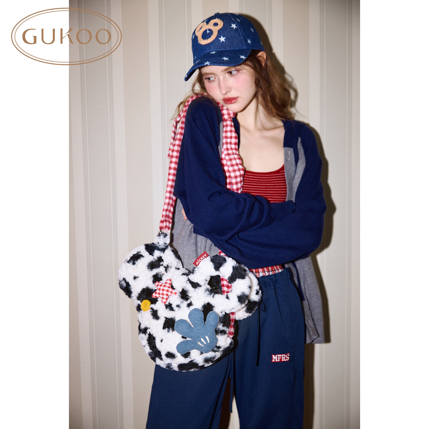 Gukoo/果壳斜挎包女秋冬黑白百搭米奇系列单肩包毛绒包,箱包皮具/热销女包/男包,通用款女包,淘宝优惠券,粉丝福利购,淘宝优惠卷