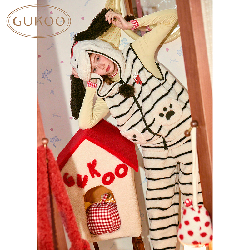 Gukoo/果壳睡衣女冬款加绒史努比黑白条纹连帽马甲居家服套装