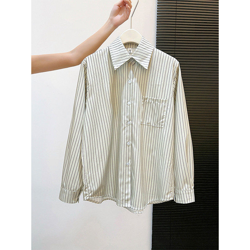 米色条纹衬衫女春装OL通勤休闲显瘦上衣叠穿毛衣内搭打底衬衣秋冬