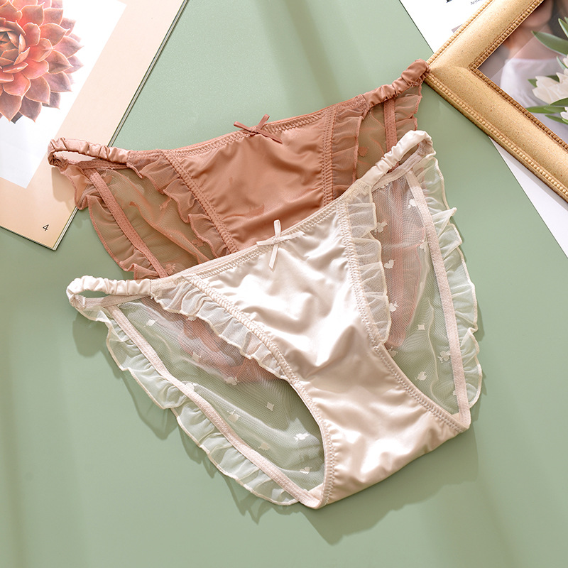 欧美时尚缎面立体绣花镂空三角裤