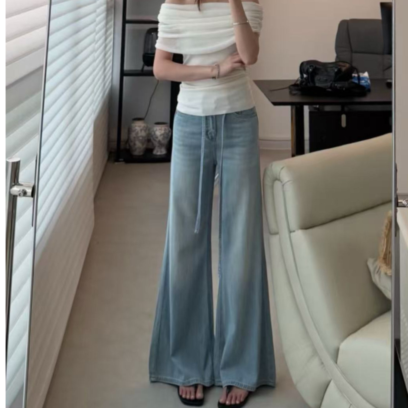 浅蓝色系带高腰显瘦微喇牛仔裤女新款不贴腿喇叭长裤直筒阔腿裤子