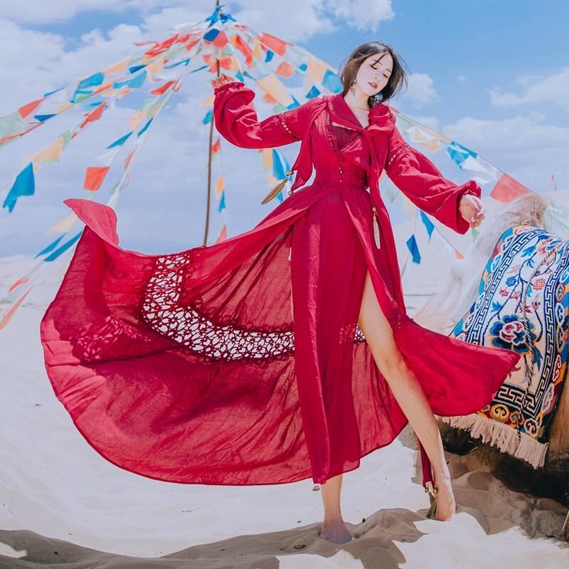 青海湖旅游穿搭2024新疆民族风沙漠旅游度假拍照红色长裙沙滩连衣
