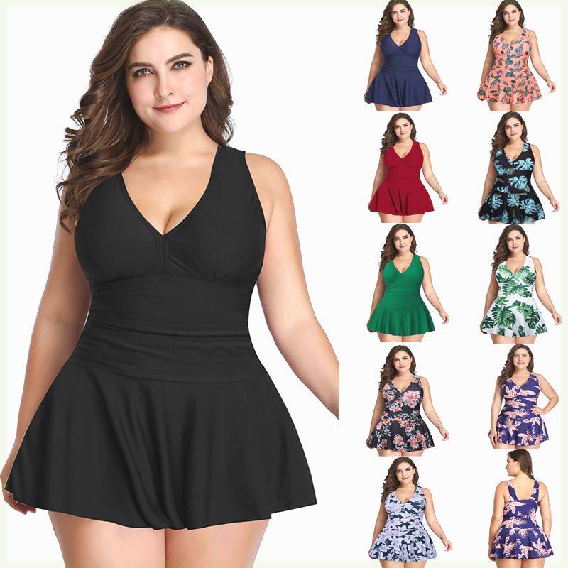 Böyük ölçülü bikini və çimərlik paltarı dəsti
