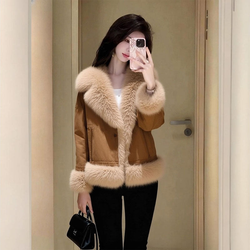 小香风毛绒翻领短外套女2025冬季新款加厚显瘦洋气皮毛一体上衣,女装/女士精品,短外套,淘宝优惠券,粉丝福利购,淘宝优惠卷