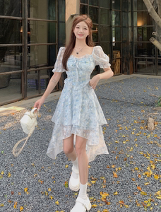 甜美碎花绑带泡泡袖中长款裙子女装夏季2023年新款收腰显瘦连衣裙