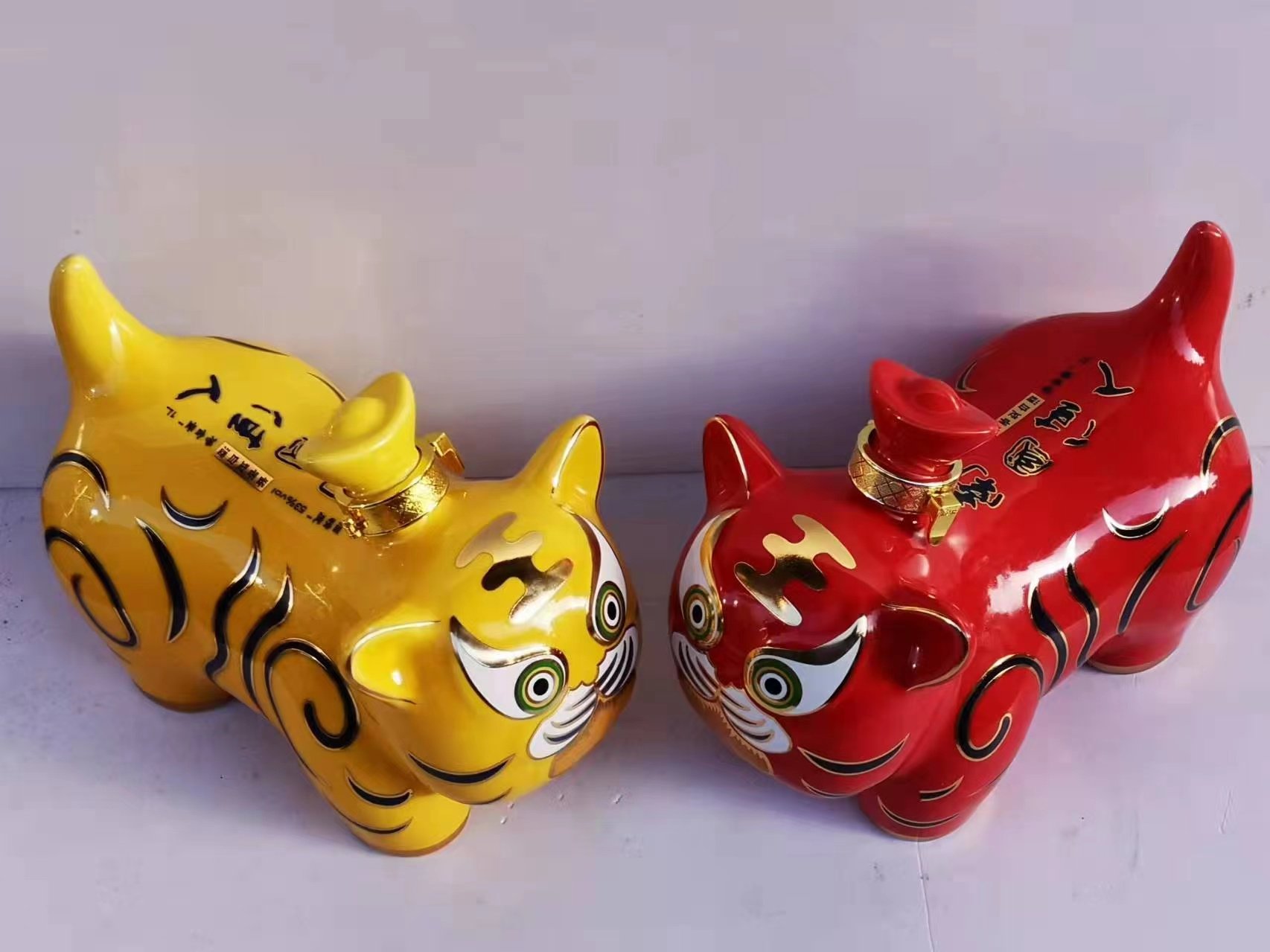 南国佳人贵州酱香型53度布偶虎生肖白酒瓶装1000ml纯粮食高粱迎宾