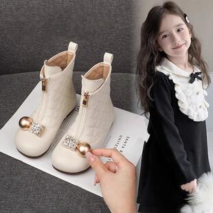 马丁靴女款儿童早秋白色洋气小香风轻便软底巨好看皮鞋配裙子短靴