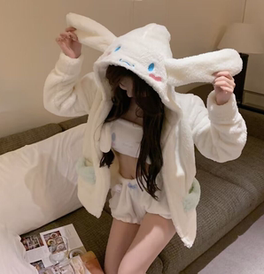 有被萌到~搞怪甜美可爱兔耳朵外套+卡通吊带+短裤 绒绒睡衣三件套
