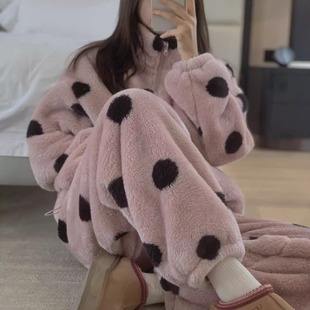 粉色心情~外穿很美的睡衣 过冬加厚轻柔毛绒绒甜美波点外套家居服