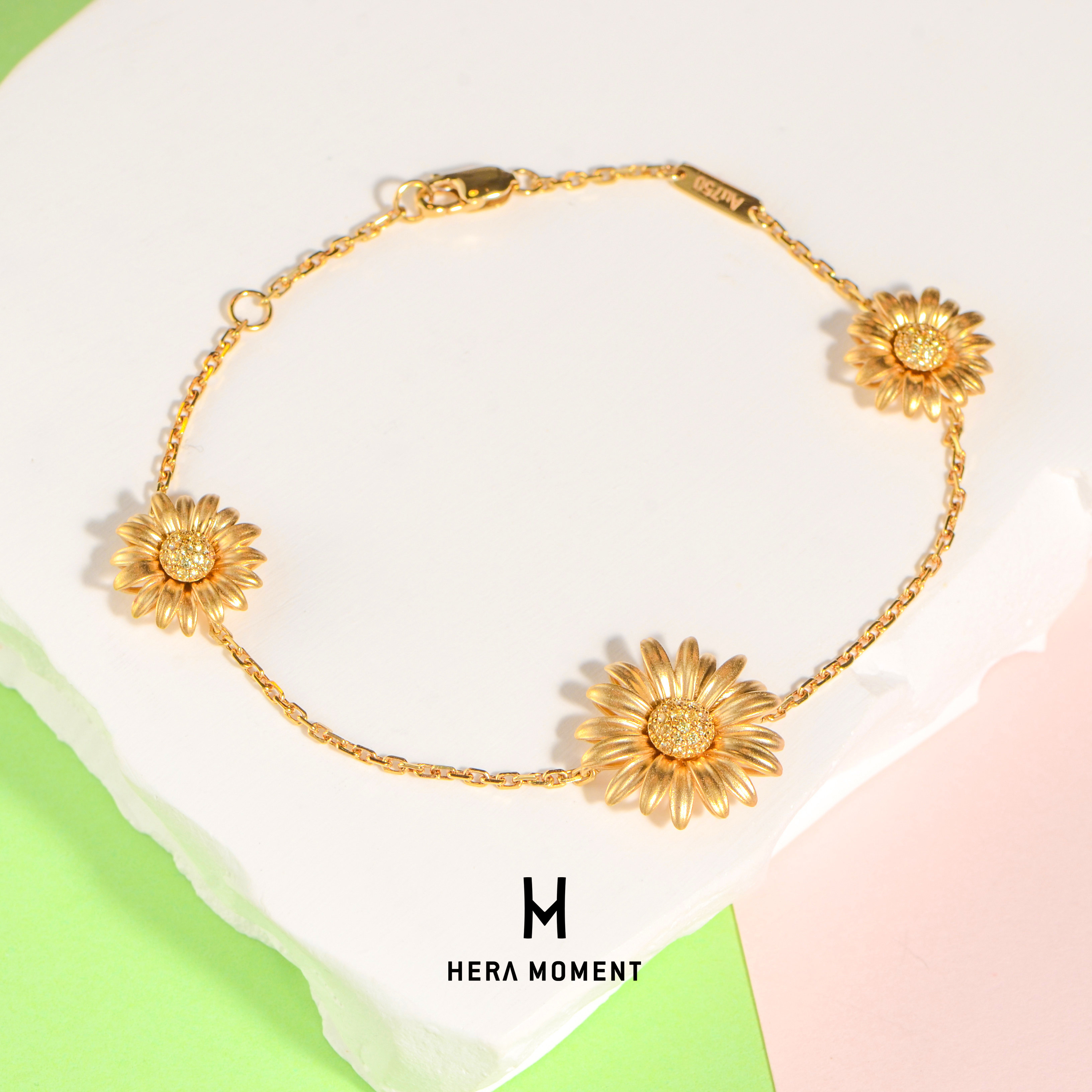 赫拉臻藏18K金三朵雏菊花手链