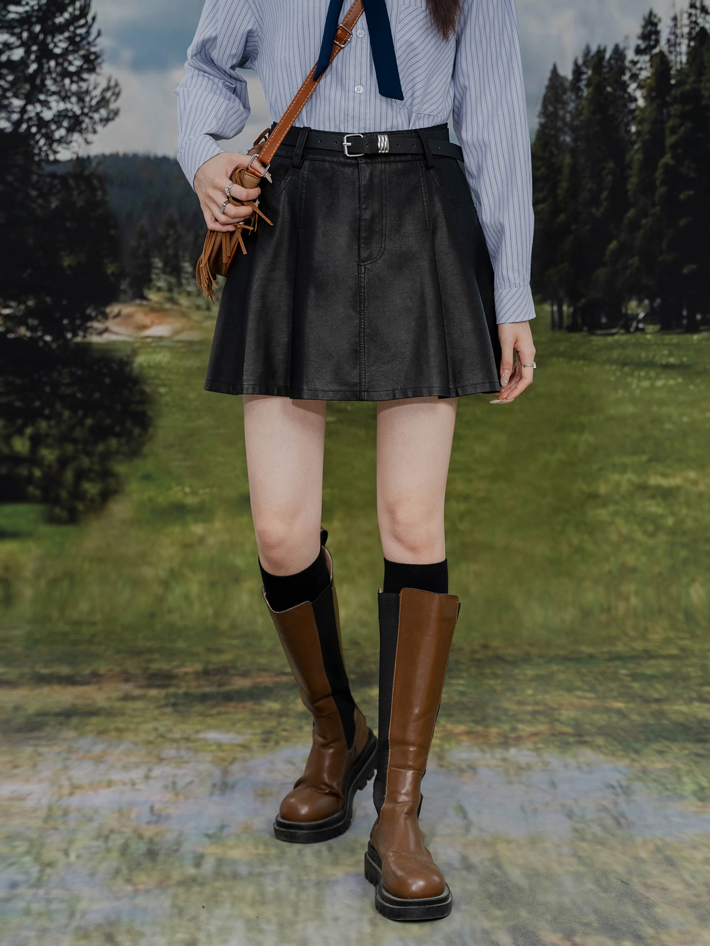 Textured Pu Leather Skirt, High-Waisted A-Line Slimming Pleated Skirt with Anti-Exposure Lining, Retro Style Versatile Short Skirt