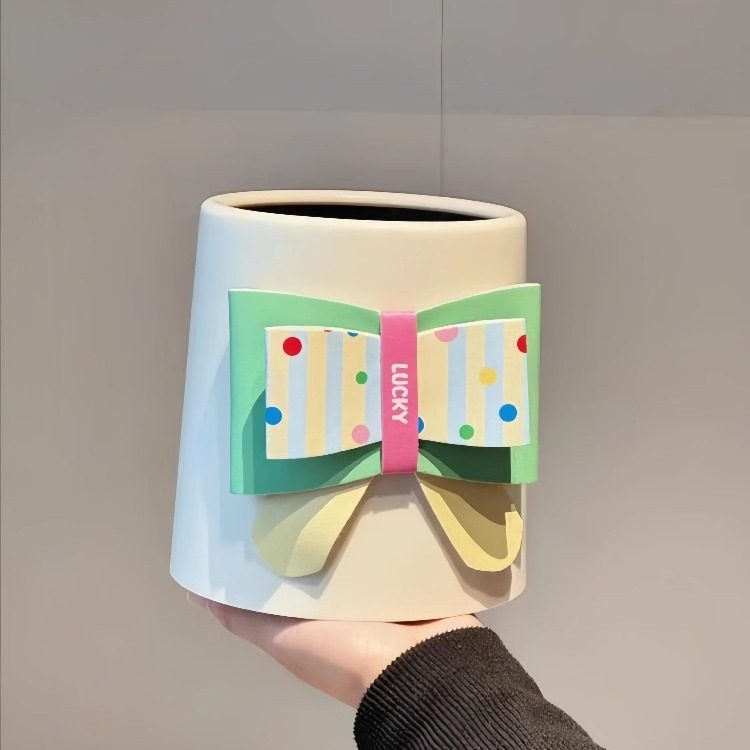多巴胺蝴蝶结桌面垃圾桶可爱高颜值卧室床头小纸篓学生宿舍纸篓