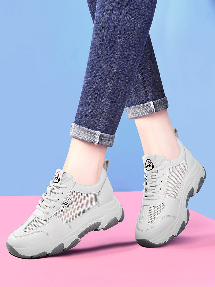 夏季女爸爸鞋透气网休闲运动旅行中老年妈妈鞋软底薄款2025新款