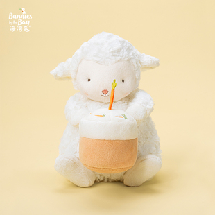 海湾兔Bunnies 怀抱蛋糕小羊玩偶陪伴毛绒玩具可爱萌男女生日礼物