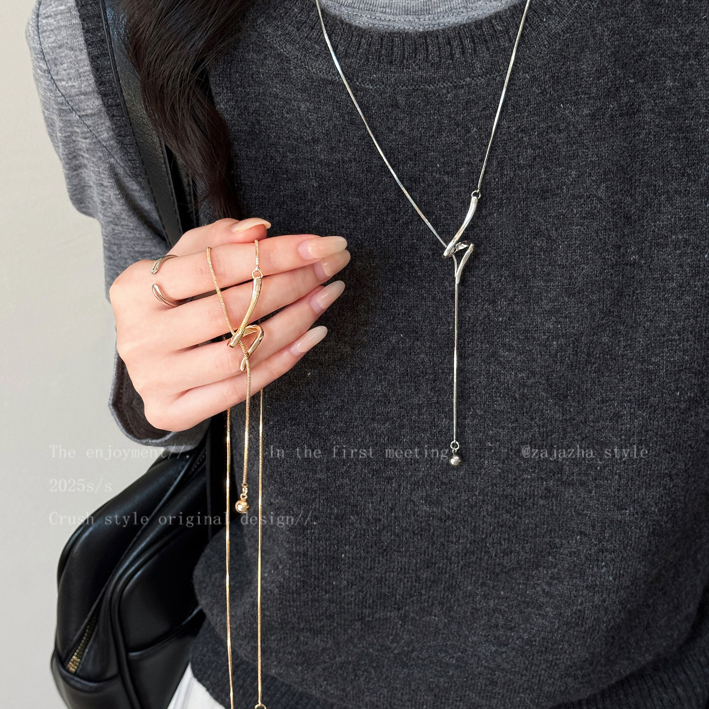 冷淡风金色蛇形抽拉项链女秋冬
