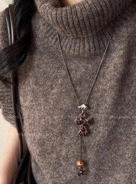 豹纹十字架蝴蝶结抽拉项链女