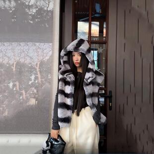 仿獭兔毛真龙猫大帽子马甲女2026新款高级感短款皮草外套毛毛马夹