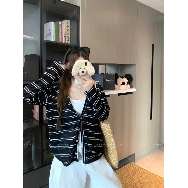 小众简约条纹设计连帽长袖外套早秋休闲慵懒风百搭减龄上衣女ins