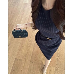 显瘦藏蓝色条纹无袖 2025新款 气质修身 今年流行爆款 连衣长裙女 夏季
