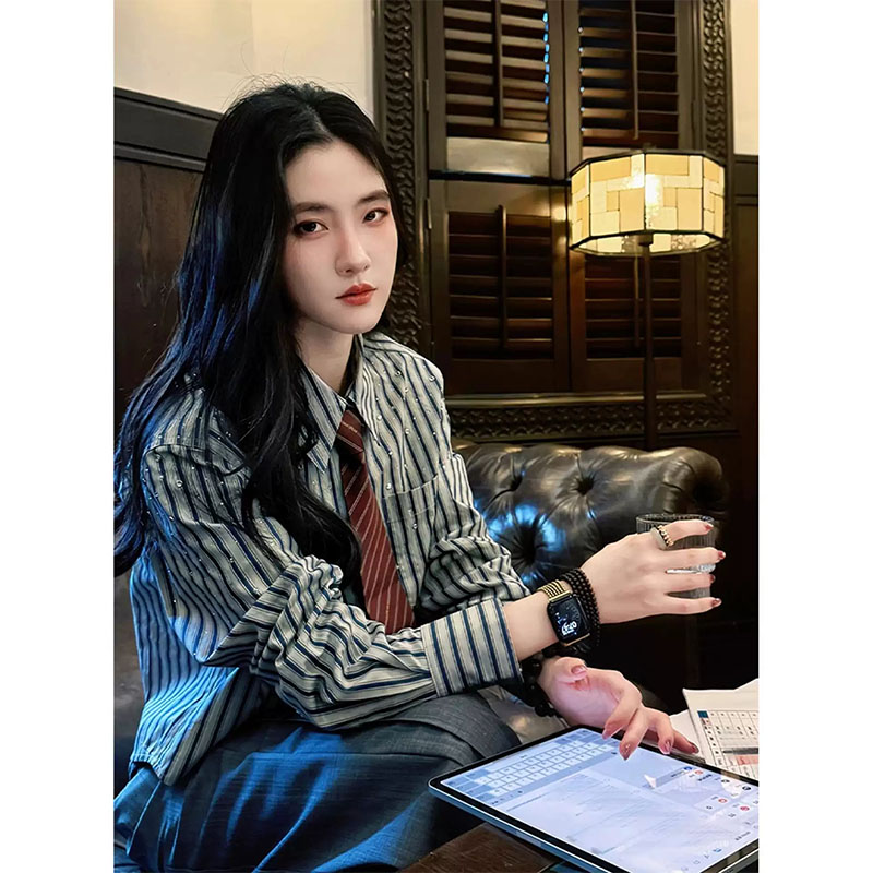 法式小众高级感条纹Polo领衬衫