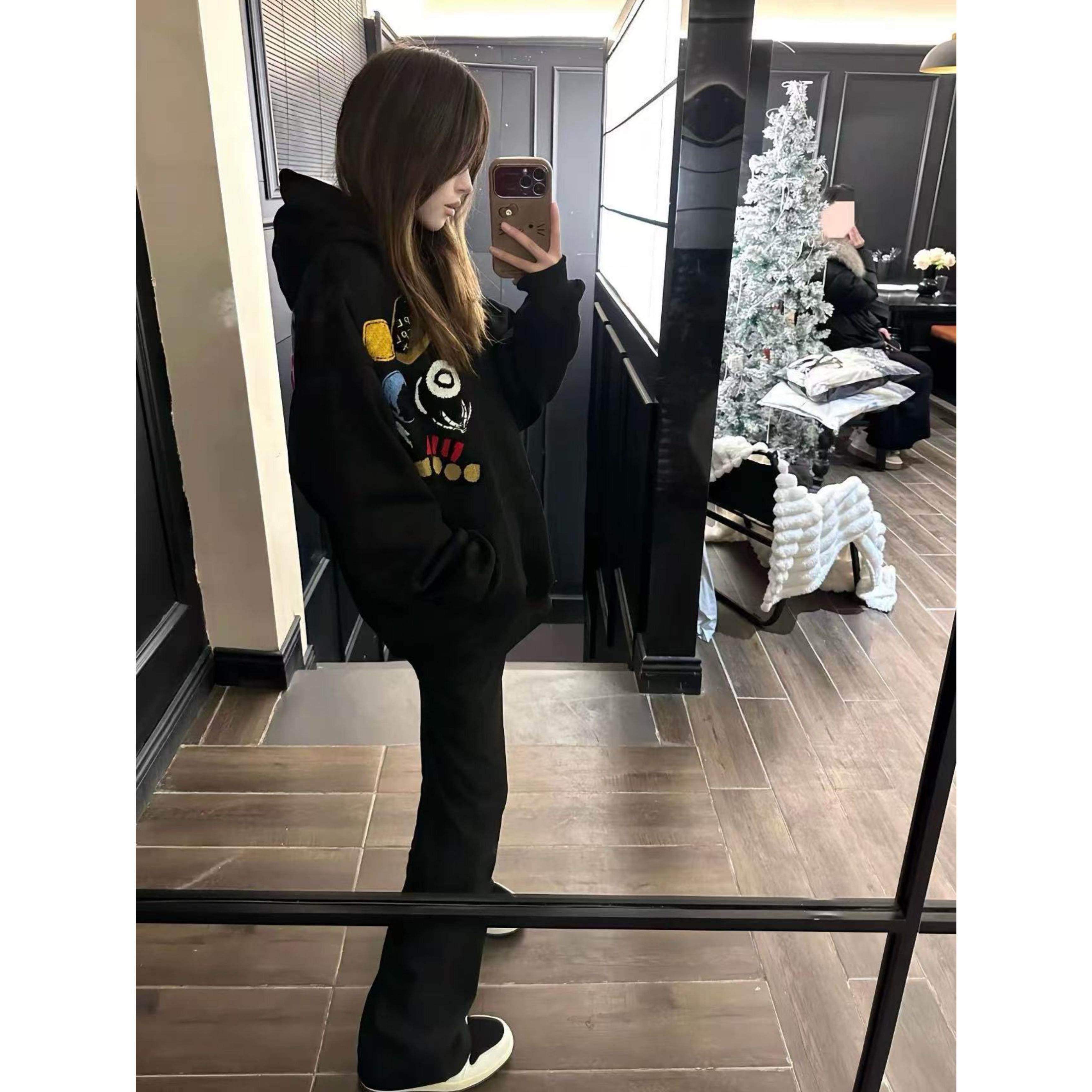 国潮牌美式复古勋章字母刺绣连帽卫衣女秋冬加绒加厚宽松情侣外套