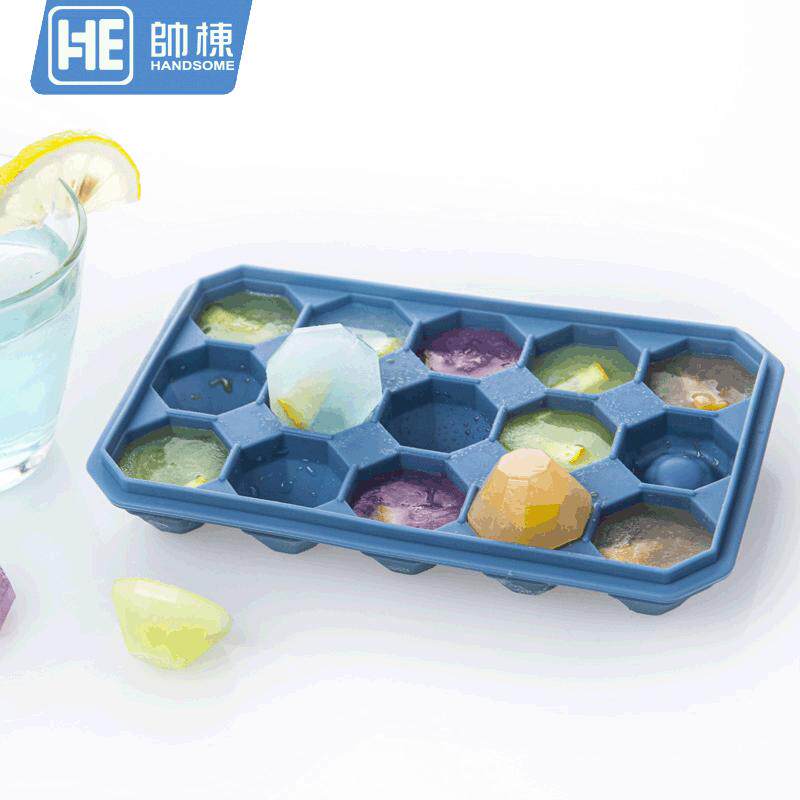 厂家直销 创意铂金硅胶冰格15连钻石带盖DIY制冰模具儿童辅食盒批