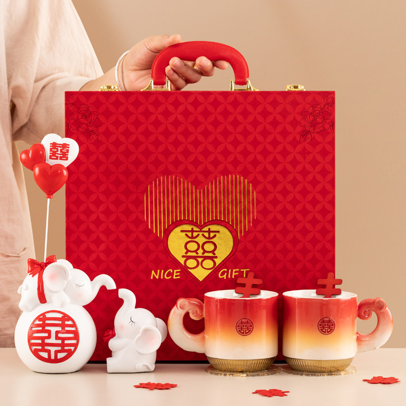 唐呈新婚礼物礼品相亲相爱大象摆饰创意情侣杯子一对闺蜜订婚结婚