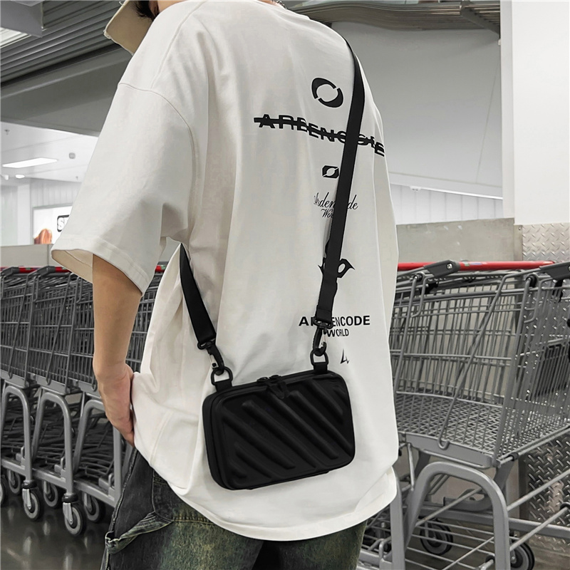 2024新款男潮牌手机盒子包
