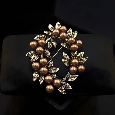 新款时尚创意野果花环胸针