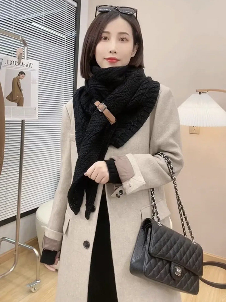 韩版秋冬保暖皮扣披肩开叉加厚三角斗篷外搭女士针织围巾毛线围脖
