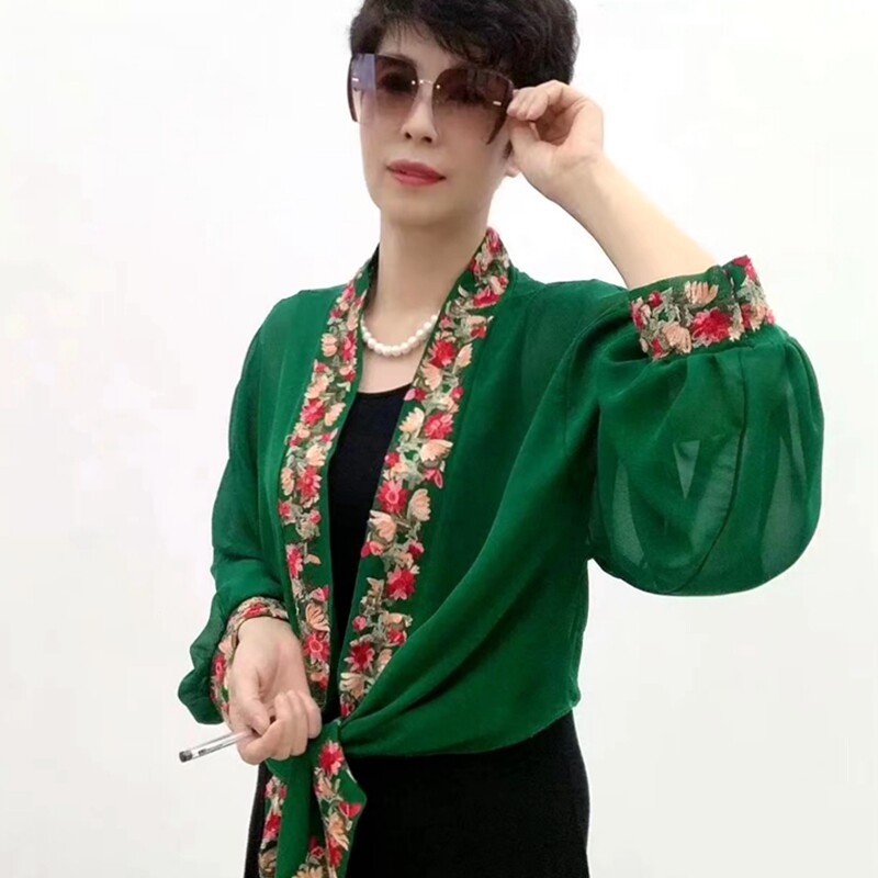 小披肩外套女2022夏季新款百搭短款雪纺刺绣防晒衣开衫吊带裙外搭