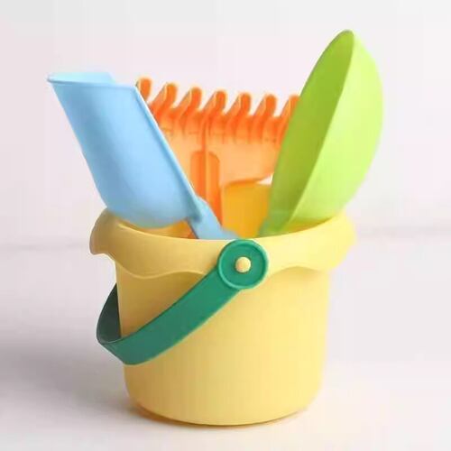 儿童软胶沙滩桶玩具玩沙小铲子套装宝宝戏水玩具耐摔控沙玩雪工具
