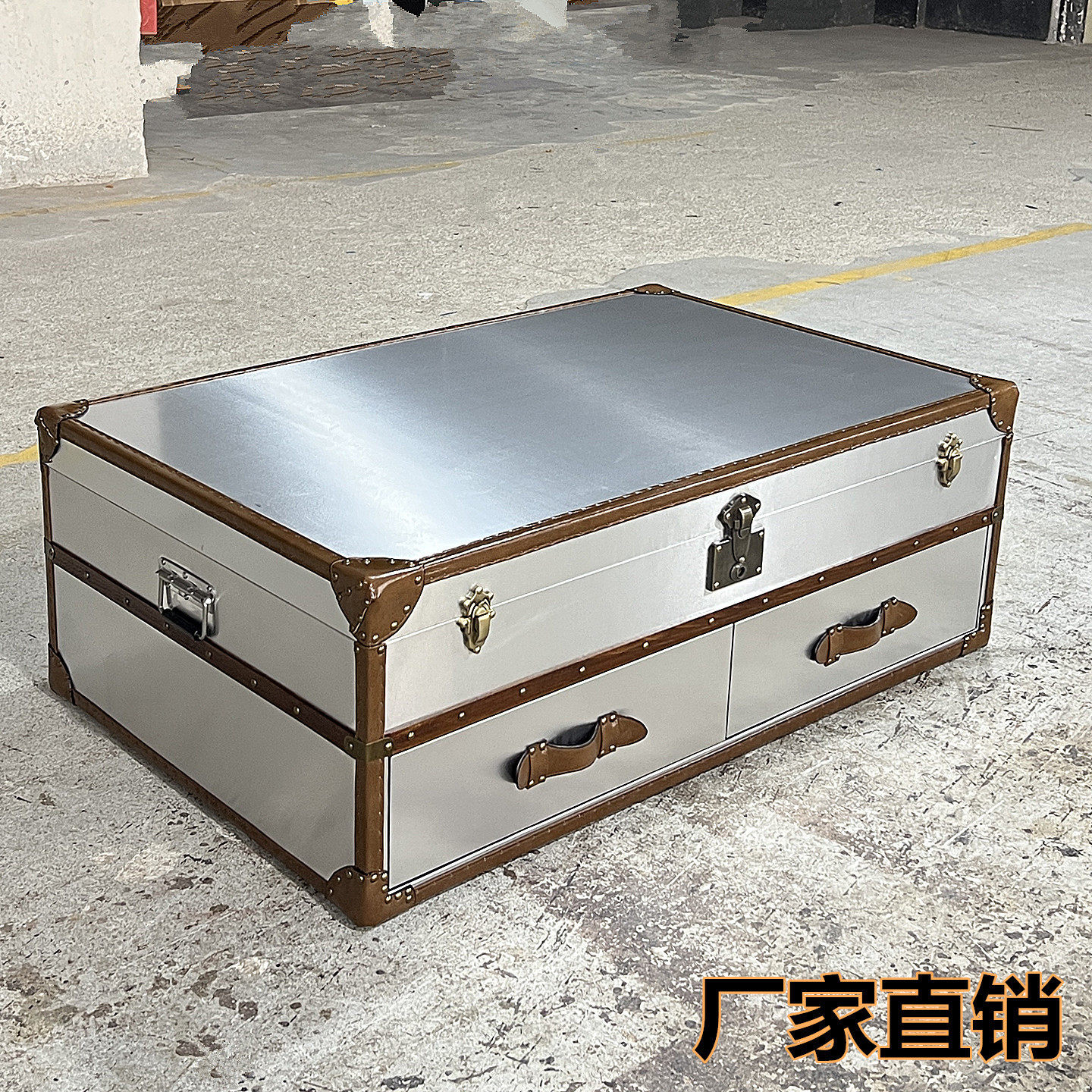 茶几loft工业风铝皮铆钉复古做旧咖啡厅酒吧会所美式箱式创意设计