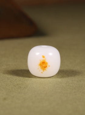 12mm新疆和田玉洒金皮籽料单珠