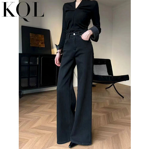 黑色西装休闲裤女高跟鞋配喇叭裤