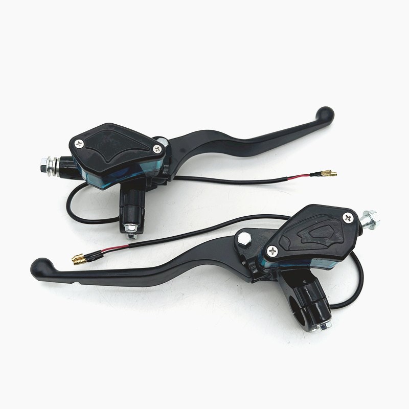 适用深远0c09 A7 A8电动车刹车上泵碟刹泵改装前后制动刹车小树叶