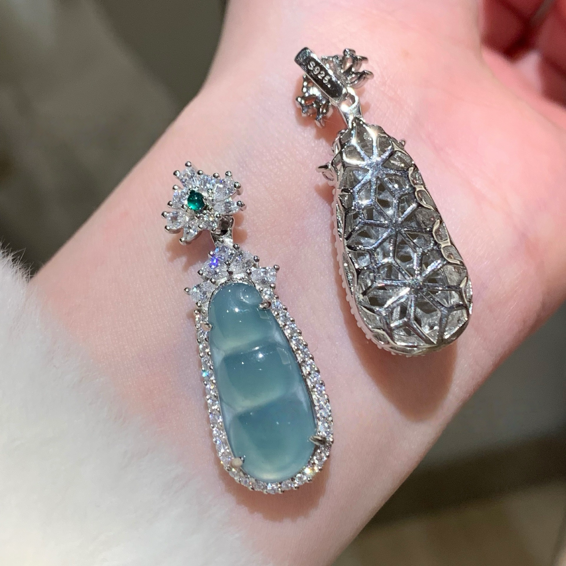 Maple 天然危料蓝水翡翠福豆吊坠女冰种四季豆水沫玉项链S925纯银